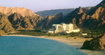 The Al Bustan Palace InterContinental Muscat offers state-of-the-art business and conference facilities on the banks of the Arabian Sea